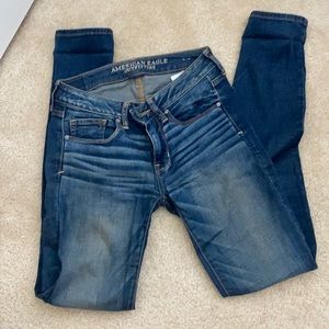 Women’s AE skinny jeans